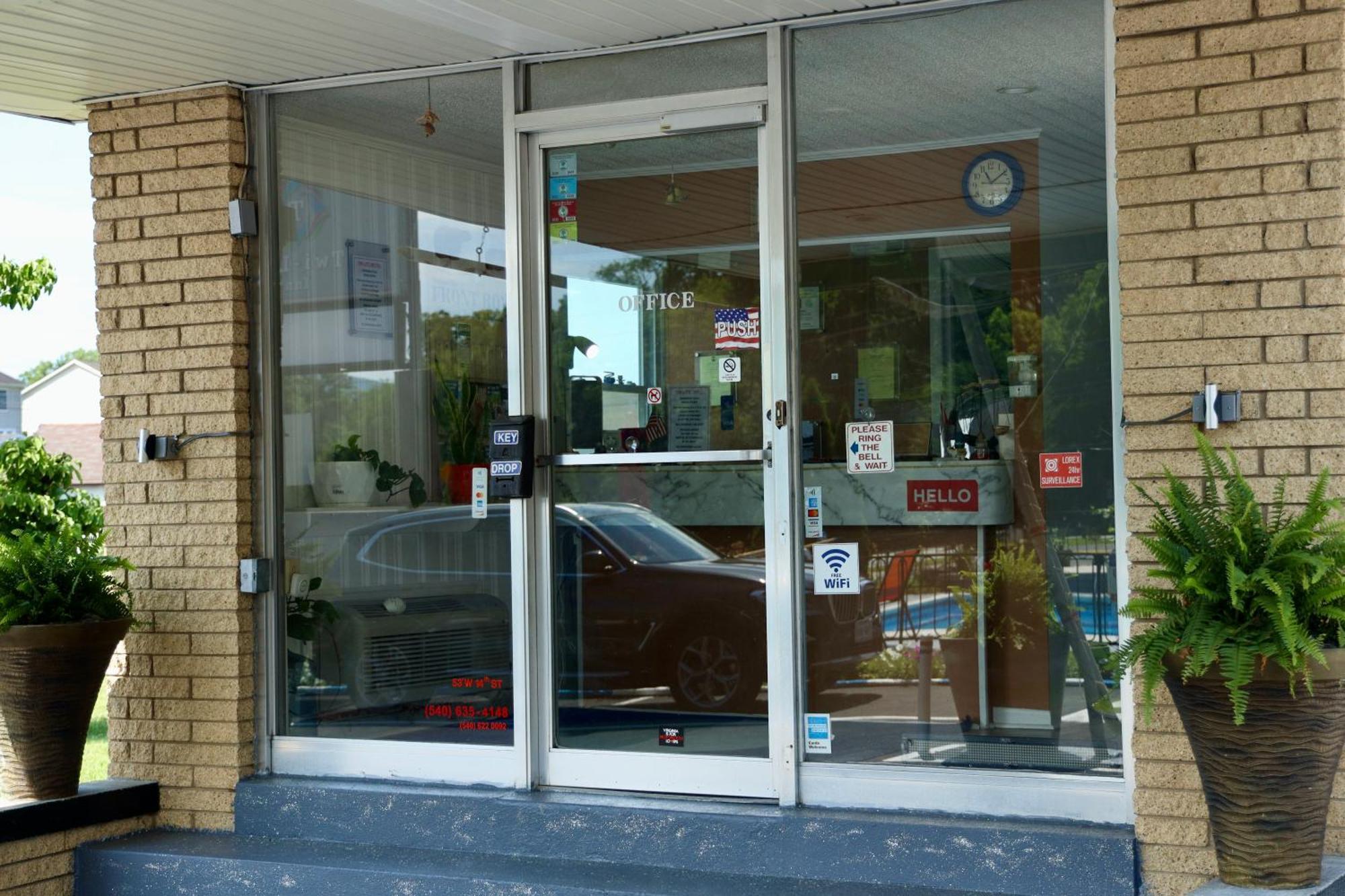 Twi-Lite Inn Front Royal Dış mekan fotoğraf