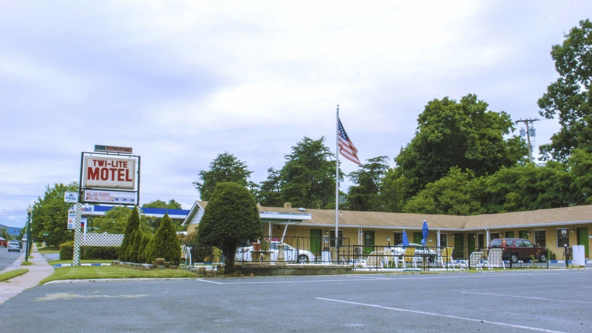 Twi-Lite Inn Front Royal Dış mekan fotoğraf